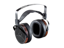 Load image into Gallery viewer, Monolith M1060 Planar Headphones
